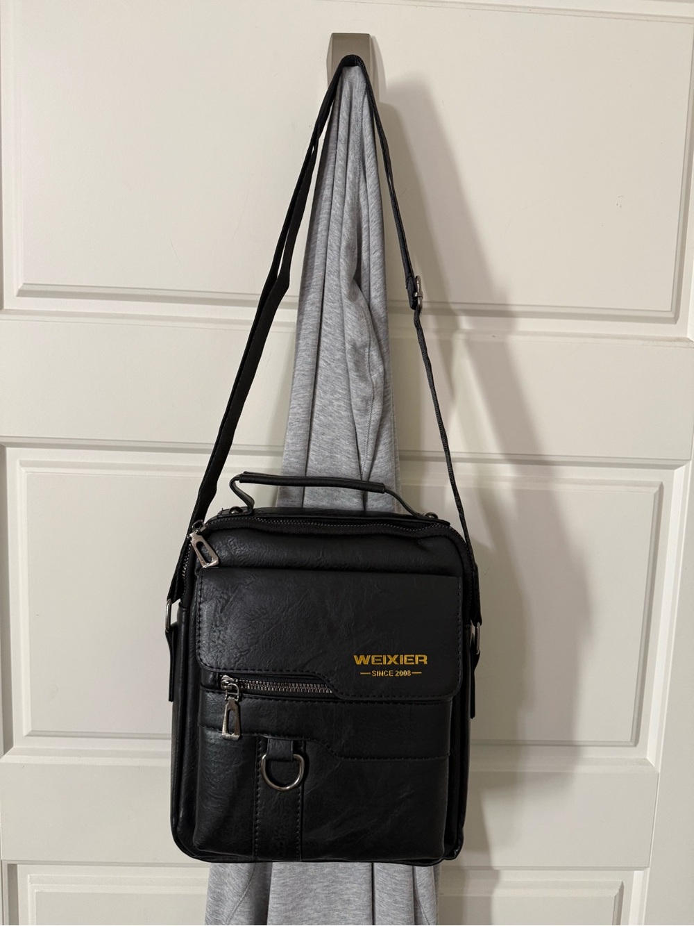 Source Unknown Black Shoulder Bag with Gold Logo